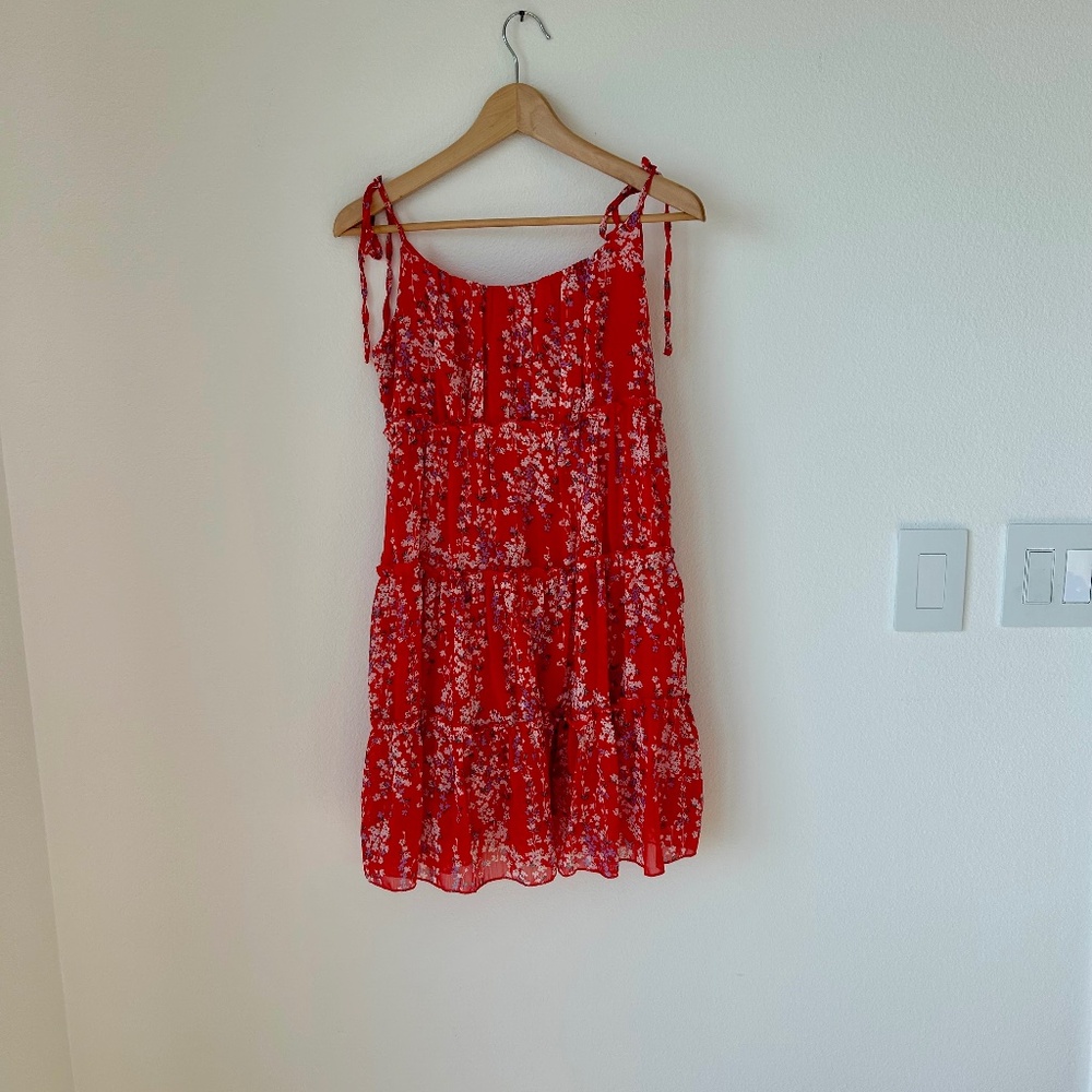 Red GAOVOT floral tiered mini sundress – size M